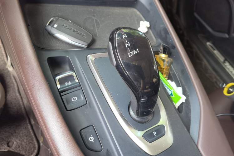 Used Haval F7 2020 1.5T Two-Wheel Drive i-Trend Gear Lever
