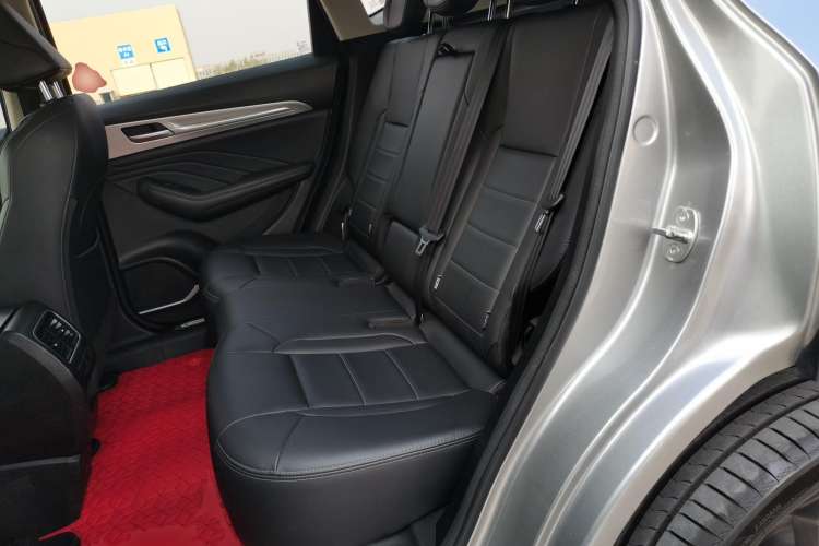 Used Haval F7 2020 1.5T Two-Wheel Drive i-Trend Interior 1