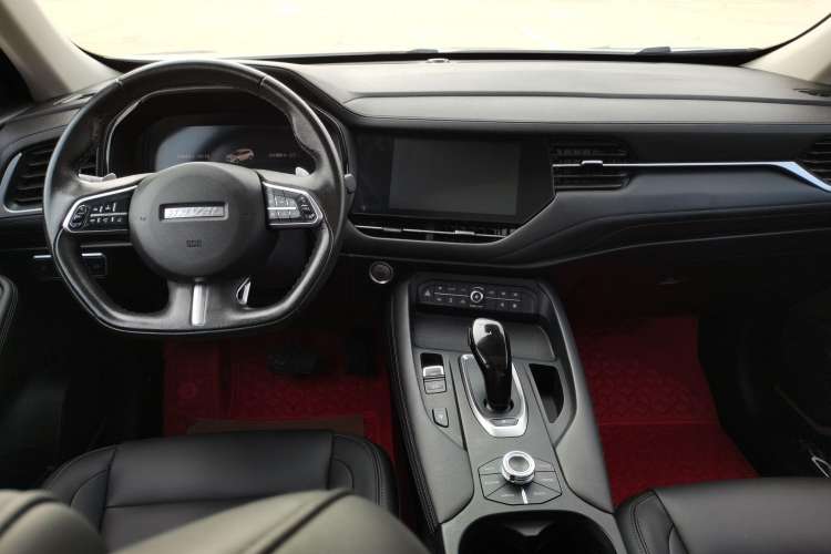 Used Haval F7 2020 1.5T Two-Wheel Drive i-Trend Interior 3