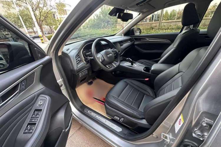 Used Haval F7 2020 1.5T Two-Wheel Drive i-Type Interior 4