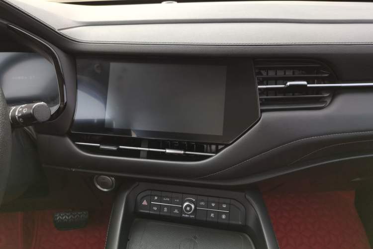 Used Haval F7 2020 1.5T Two-Wheel Drive i-Trend Interior 4