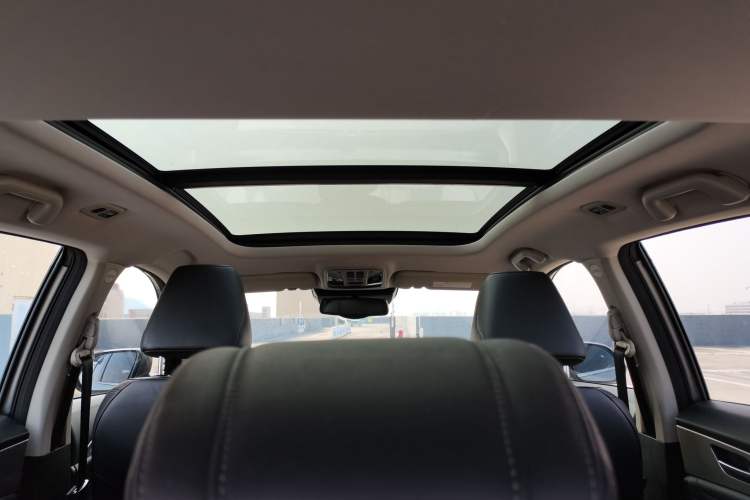 Used Haval F7 2020 1.5T Two-Wheel Drive i-Trend Interior 6