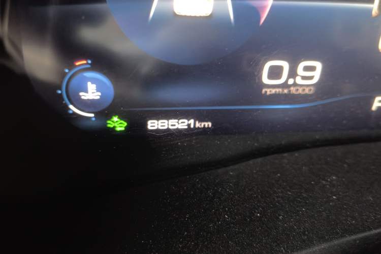 Used Haval F7 2020 1.5T Two-Wheel Drive i-Trend Odometer Close Up