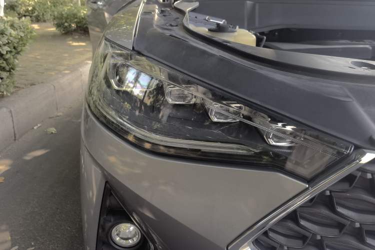 Used Haval F7 2020 1.5T Two-Wheel Drive i-Trend Right Front Headlight