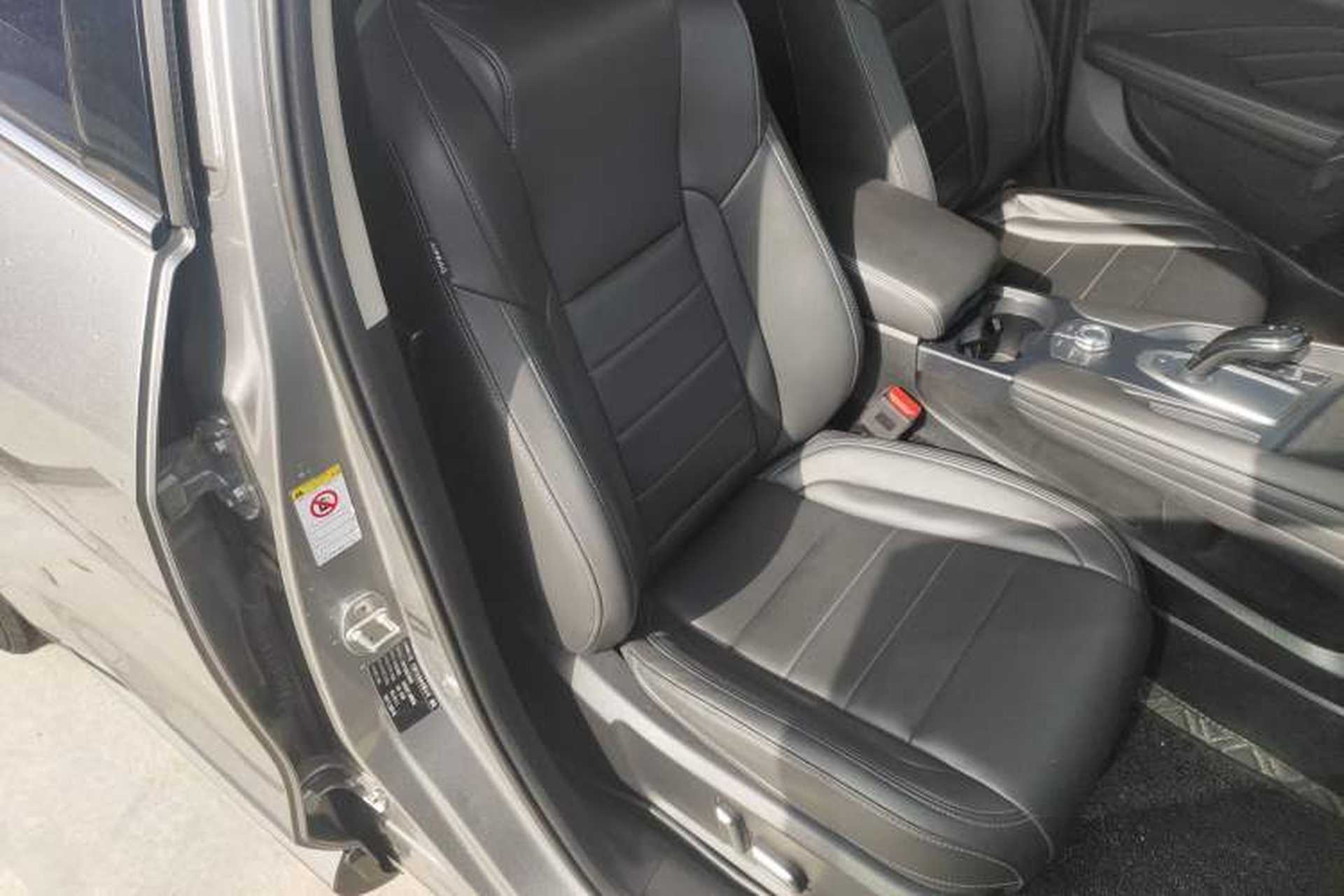 Used Haval F7 2020 1.5T Two-Wheel Drive i-Trend Right Front Seat