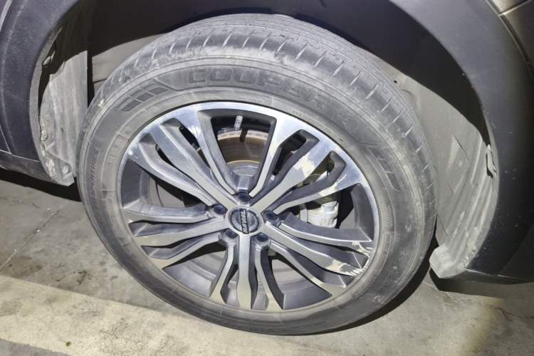 Used Haval F7 2020 2.0T Two-Wheel Drive i-Van Right Front Wheel Hub