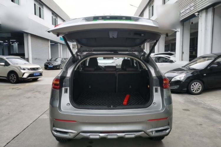 Used Haval F7 2020 1.5T Two-Wheel Drive i-Trend Trunk