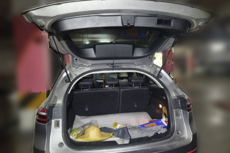 Used Haval F7 2020 2.0T Two-Wheel Drive i-Van Trunk