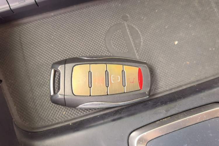 Used Haval F7 2020 1.5T Two-Wheel Drive i-Trend Vehicle Key