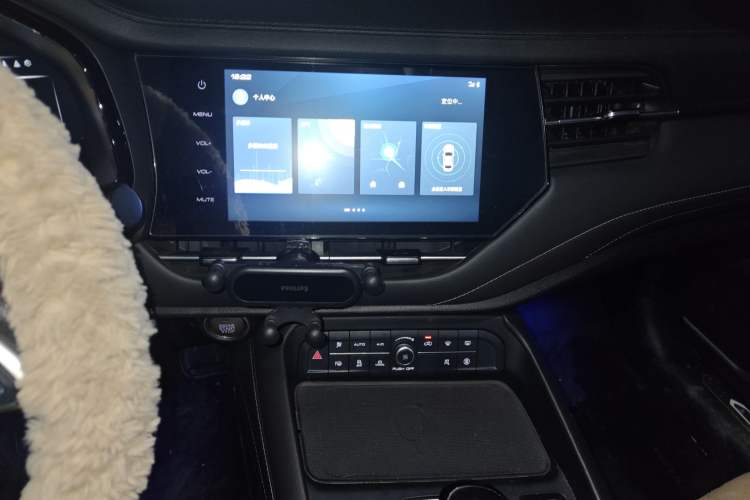 Used Haval F7 2020 1.5T Two-Wheel Drive i-Trend Audio And AC Panel