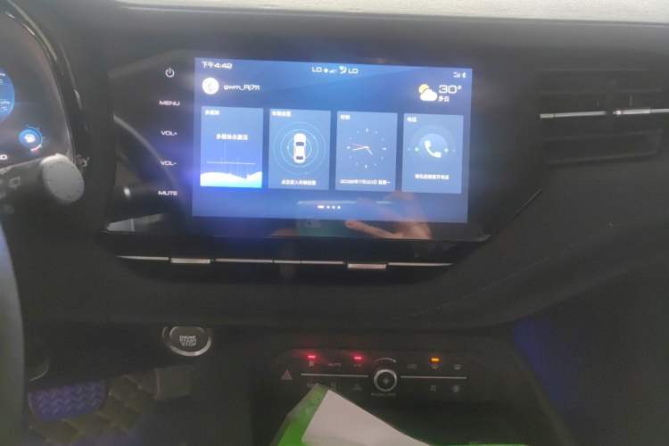 Used Haval F7 2020 2.0T Two-Wheel Drive i-Van Audio And AC Panel