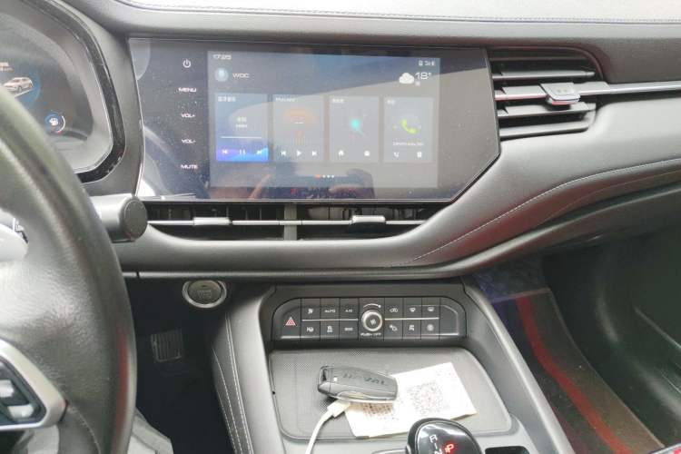 Used Haval F7 2020 2.0T All-Wheel Drive iJoy Audio And AC Panel