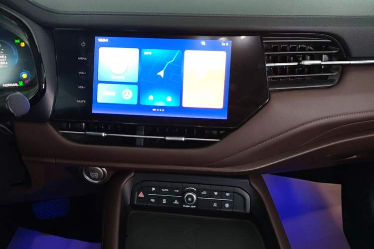 Used Haval F7 2020 2.0T Two-Wheel Drive i-Van Audio And AC Panel