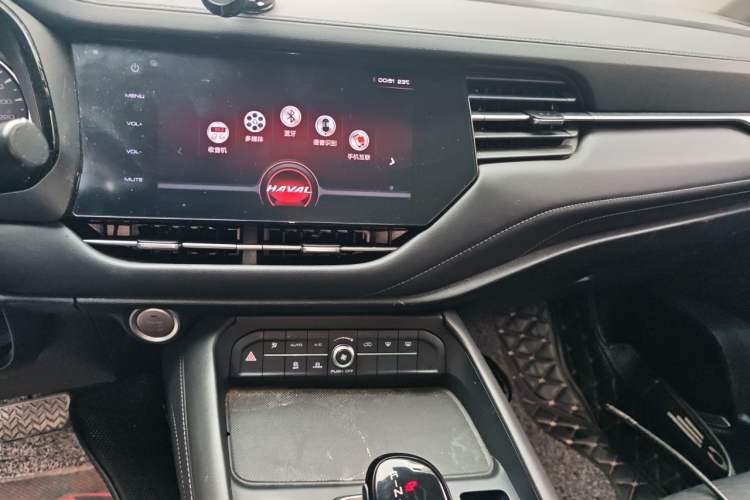 Used Haval F7 2020 1.5T Two-Wheel Drive iCool Audio And AC Panel