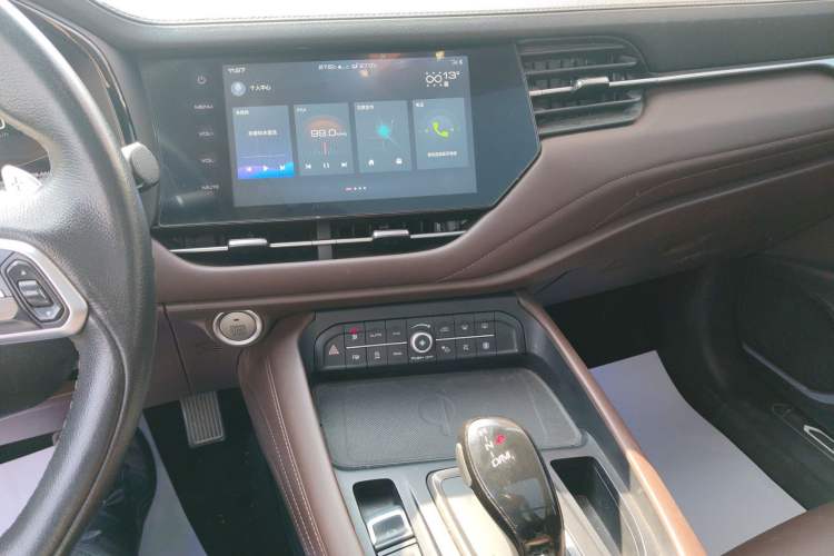 Used Haval F7 2020 2.0T All-Wheel Drive iJoy Audio And AC Panel