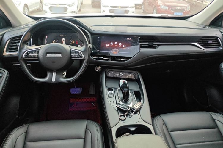 Used Haval F7 2020 1.5T Two-Wheel Drive i-Type Center Console