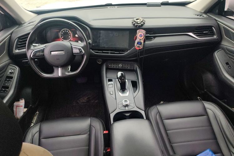 Used Haval F7 2020 1.5T Two-Wheel Drive i-Trend Center Console