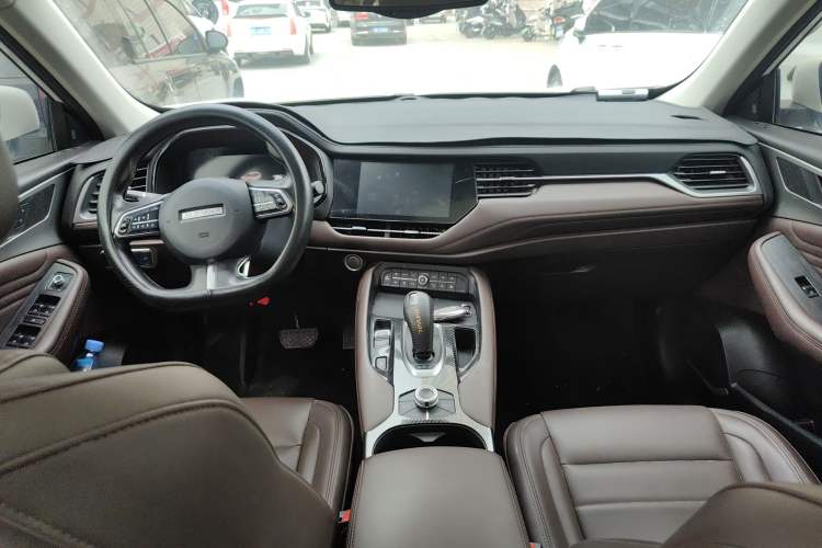 Used Haval F7 2020 2.0T All-Wheel Drive iJoy Center Console