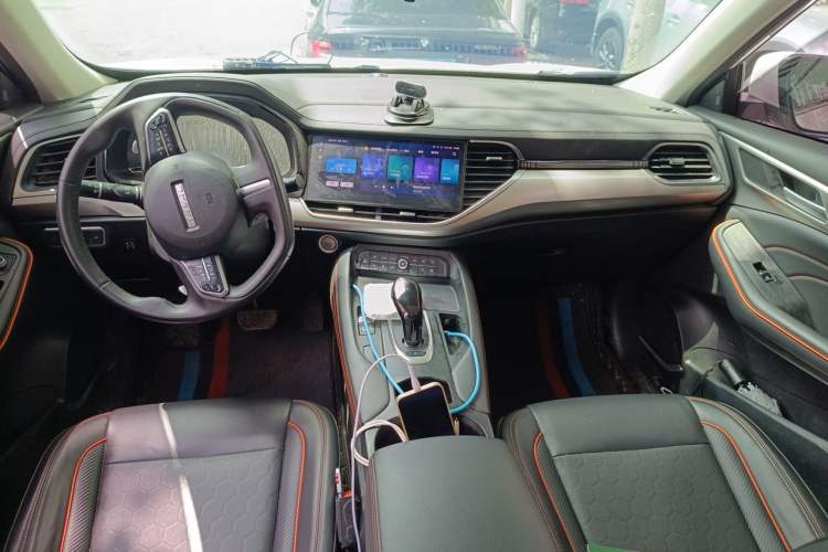 Used Haval F7 2020 2.0T Two-Wheel Drive i-Active Center Console