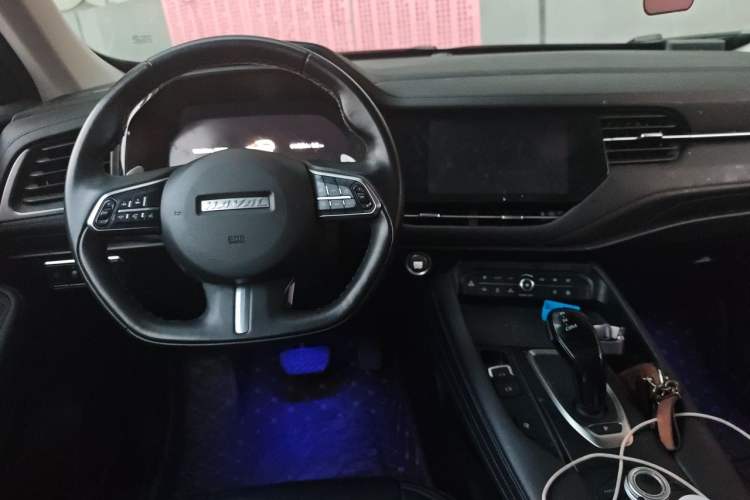 Used Haval F7 2020 1.5T Two-Wheel Drive i-Trend Center Console