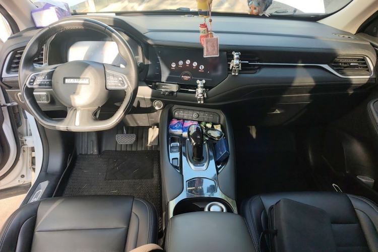Used Haval F7 2020 1.5T Two-Wheel Drive i-Type Center Console