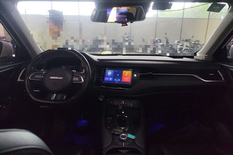 Used Haval F7 2020 1.5T Two-Wheel Drive i-Trend Center Console