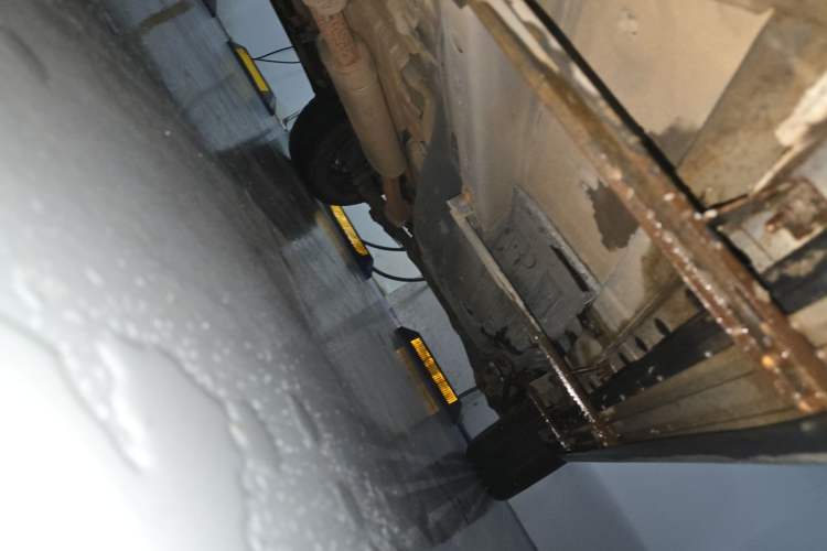 Used Haval F7 2020 2.0T Two-Wheel Drive i-Van Chassis Front Left