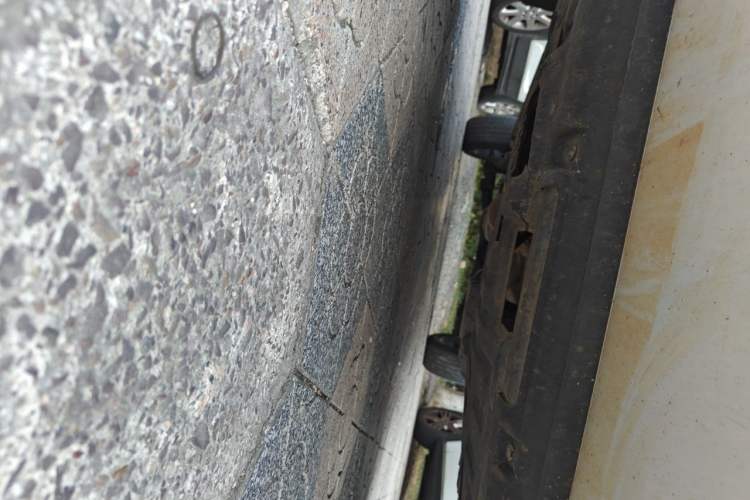 Used Haval F7 2020 2.0T Two-Wheel Drive i-Van Chassis Front