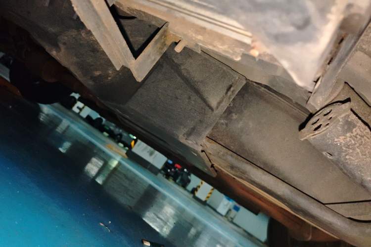 Used Haval F7 2020 2.0T Two-Wheel Drive i-Van Chassis Rear Left