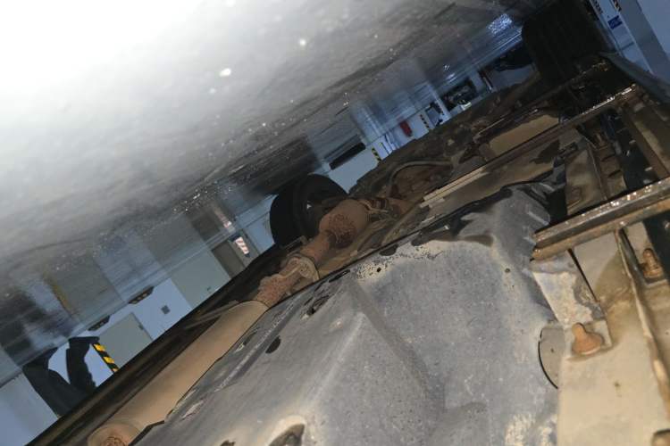 Used Haval F7 2020 2.0T Two-Wheel Drive i-Van Chassis Rear Left