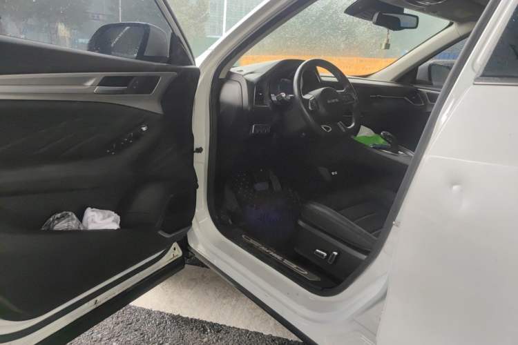 Used Haval F7 2020 2.0T Two-Wheel Drive i-Van Driver Seat