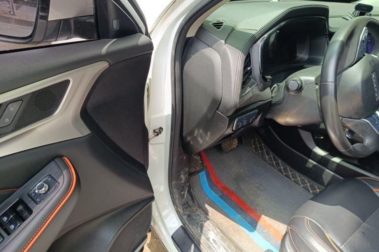 Used Haval F7 2020 2.0T Two-Wheel Drive i-Active Driver Seat