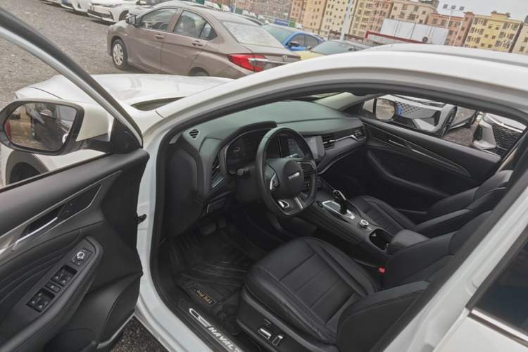 Used Haval F7 2020 2.0T Two-Wheel Drive i-Van Driver Seat