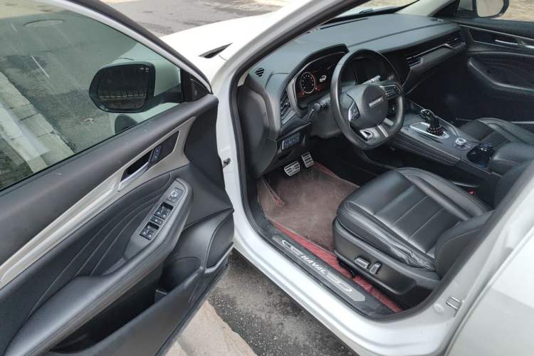 Used Haval F7 2020 1.5T Two-Wheel Drive i-Trend Driver Seat