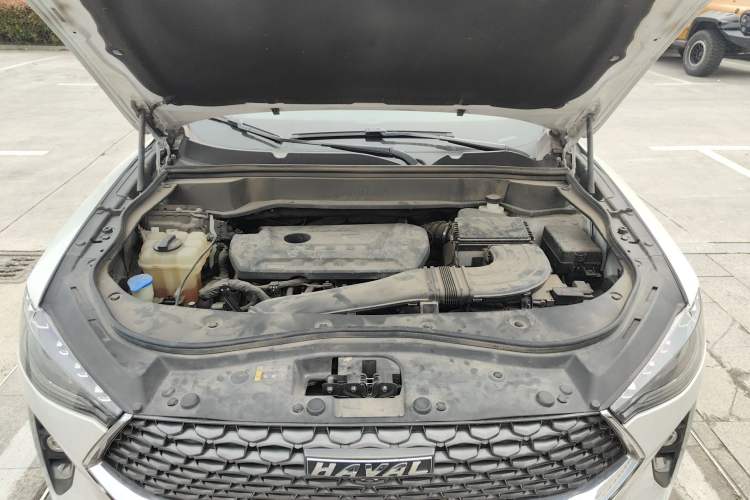 Used Haval F7 2020 2.0T All-Wheel Drive iJoy Engine Bay