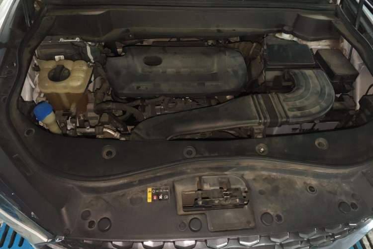 Used Haval F7 2020 2.0T Two-Wheel Drive i-Van Engine Bay