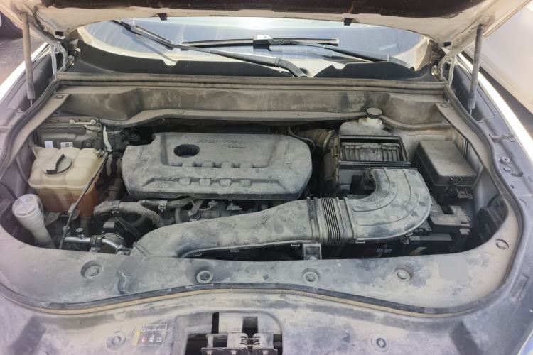 Used Haval F7 2020 2.0T All-Wheel Drive iJoy Engine Bay