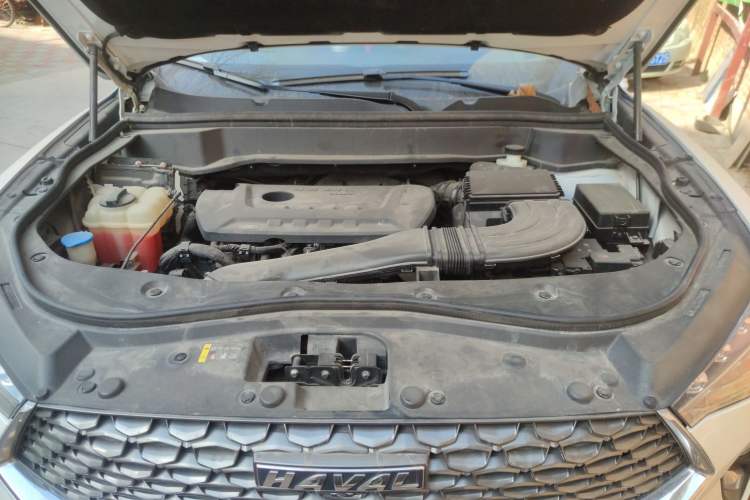 Used Haval F7 2020 2.0T All-Wheel Drive iJoy Engine Bay