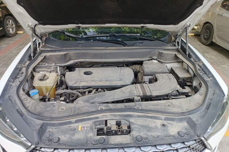 Used Haval F7 2020 2.0T Two-Wheel Drive i-Van Engine Bay