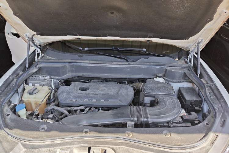 Used Haval F7 2020 2.0T Two-Wheel Drive i-Van Engine Bay