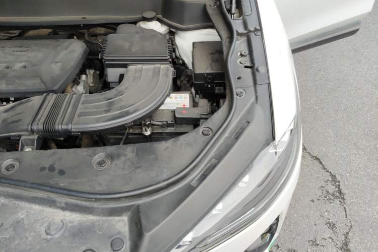 Used Haval F7 2020 2.0T All-Wheel Drive iJoy Engine Bay Left