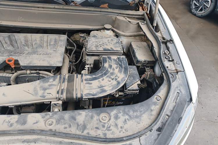 Used Haval F7 2020 1.5T Two-Wheel Drive i-Type Engine Bay Left
