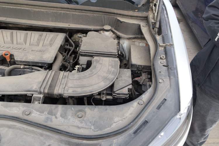 Used Haval F7 2020 1.5T Two-Wheel Drive i-Type Engine Bay Left