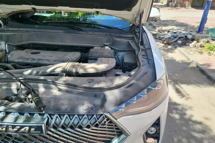 Used Haval F7 2020 2.0T Two-Wheel Drive i-Active Engine Bay Left