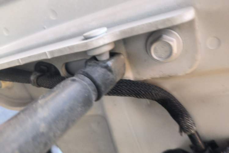 Used Haval F7 2020 2.0T Two-Wheel Drive i-Active Engine Bay Left