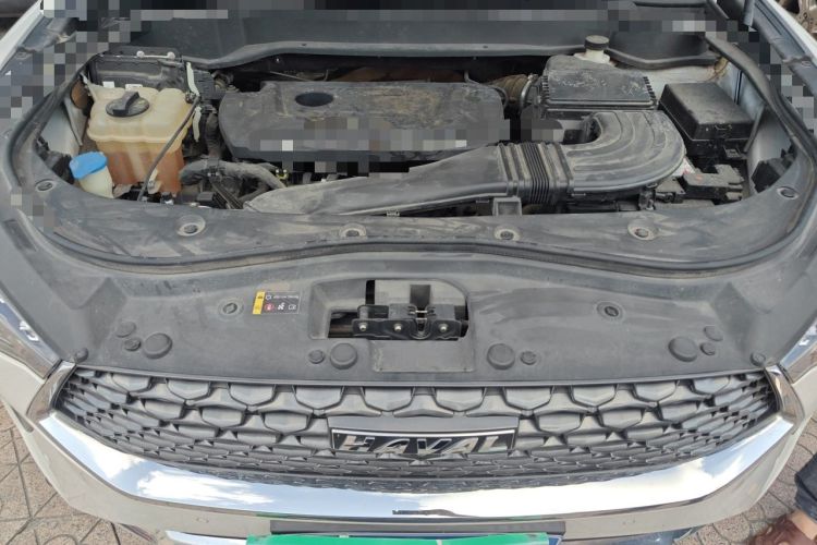 Used Haval F7 2020 2.0T Two-Wheel Drive i-Van Engine Bay