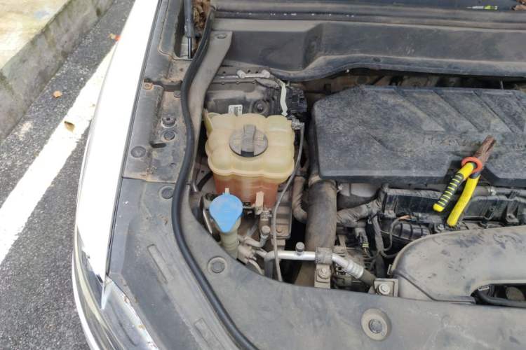 Used Haval F7 2020 1.5T Two-Wheel Drive iCool Engine Bay Right