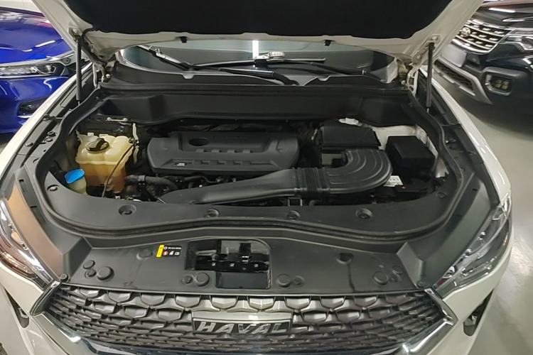 Used Haval F7 2020 2.0T Two-Wheel Drive i-Van Engine Bay