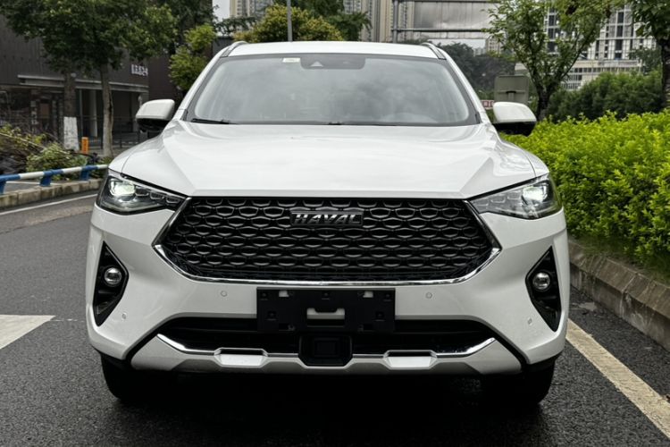 Used Haval F7 2020 2.0T Two-Wheel Drive i-Van Exterior 2