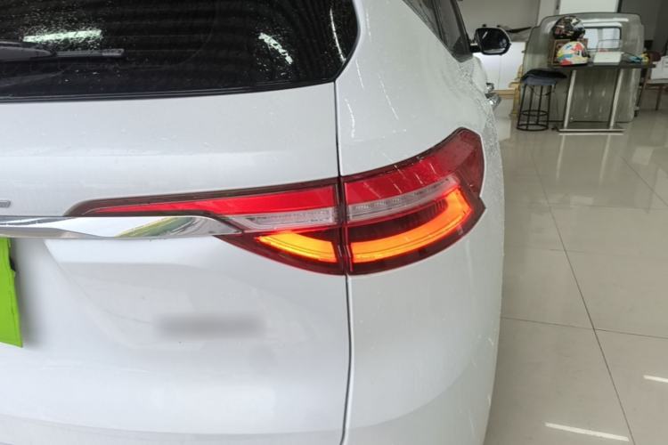 Used Haval F7 2020 1.5T Two-Wheel Drive i-Trend Exterior 3
